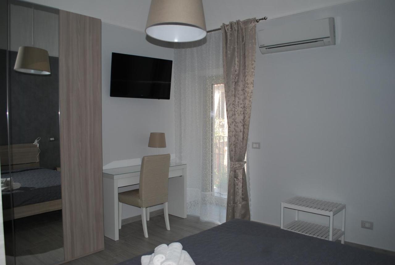 I 3 Principi Apartment Catania Bagian luar foto